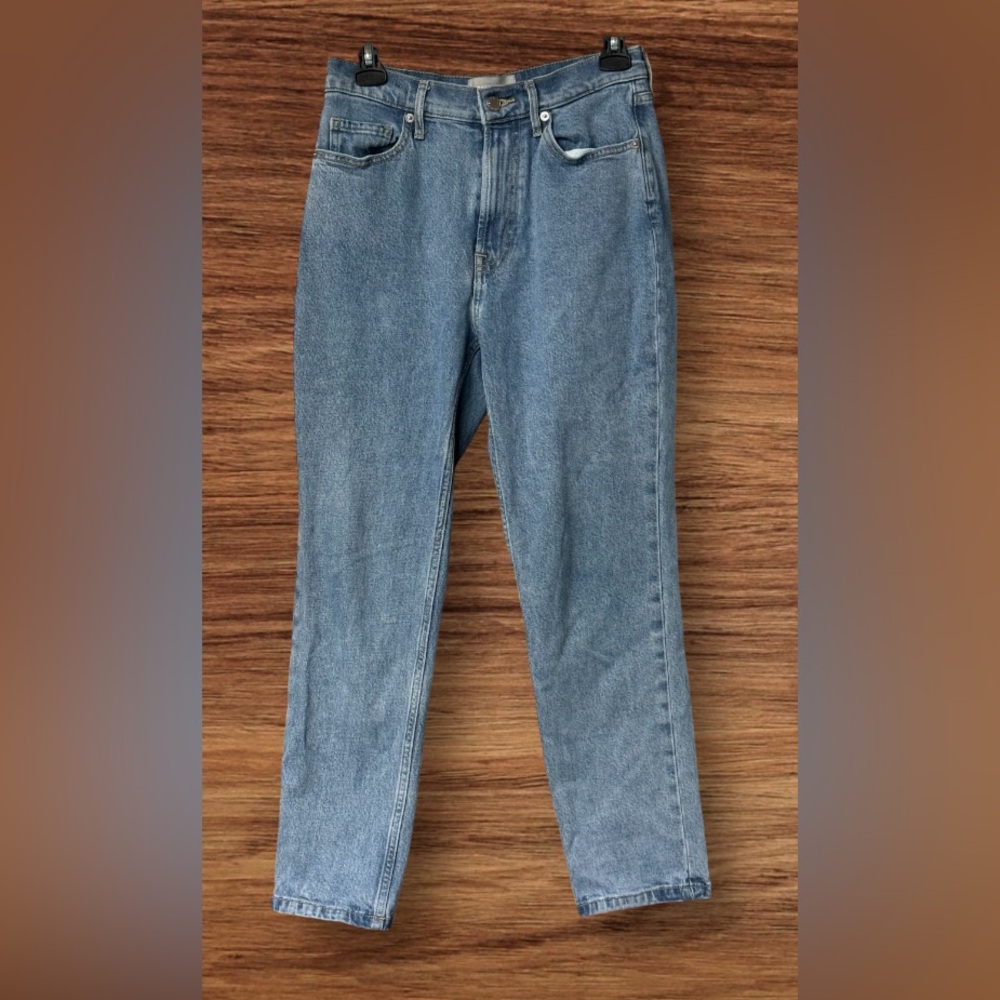 EVERLANE Cropped The 90s Cheeky Jeans in Vintage Mid Blue